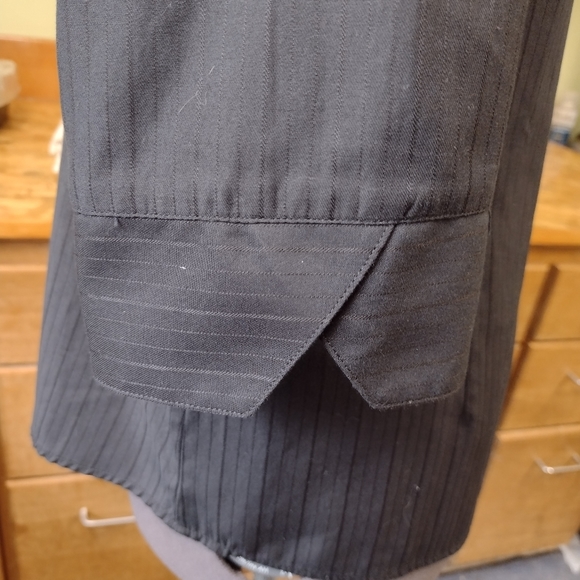 Biz collection button down pin stripe shirt sz 10 - Picture 5 of 16